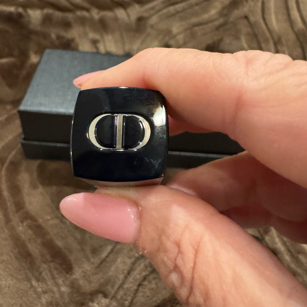 Dior— Rouge Dior Forever Liquid Color 999 New Never Used - Picture 5 of 5